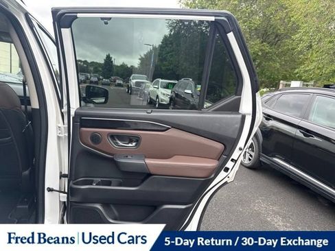 Used 2025 Honda Pilot Elite image 18