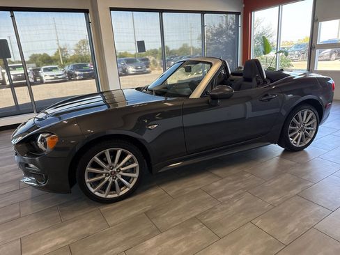 Used 2019 FIAT 124 Spider Lusso w/ Convenience Group image 6