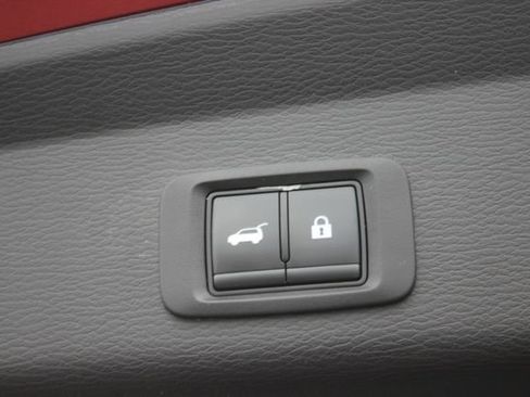 Used 2024 Mitsubishi Outlander SE AWD/4WD image 24