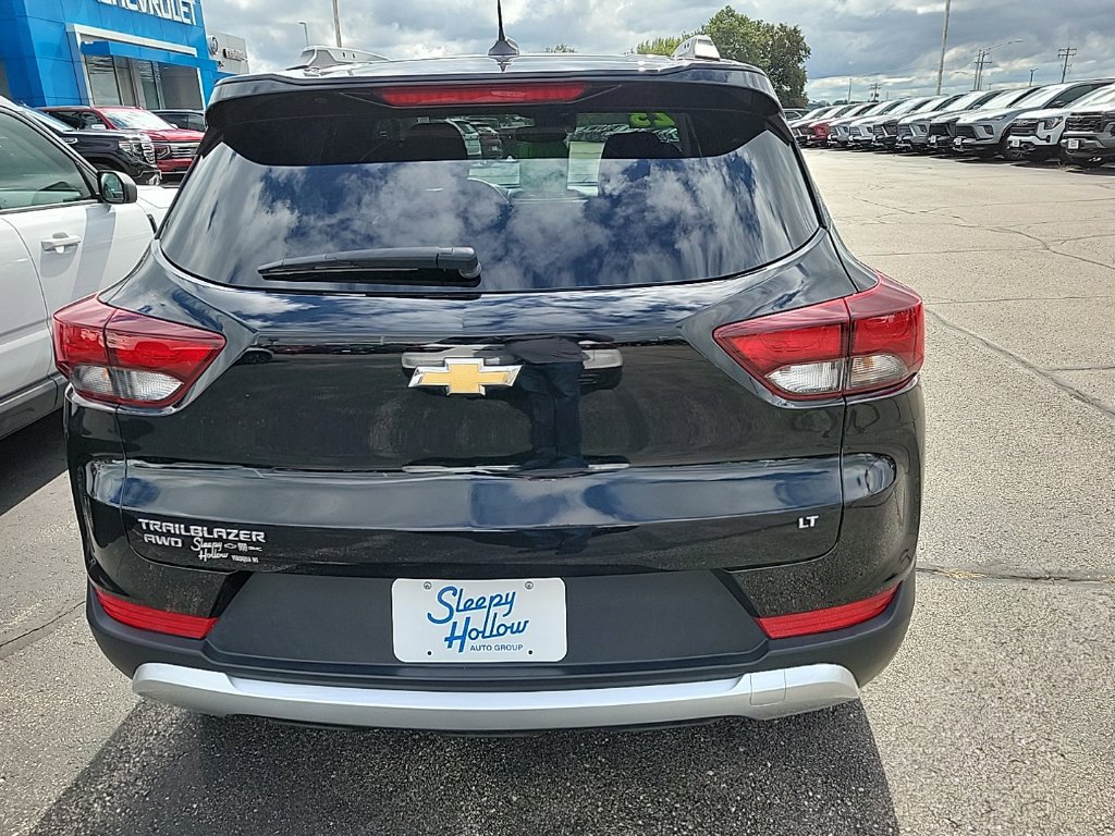 Used 2023 Chevrolet TrailBlazer LT w/ Convenience Package AWD/4WD image 6