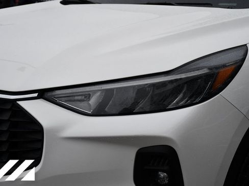 New 2024 Ford Escape SE FWD image 33