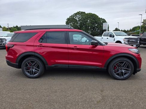 New 2025 Ford Explorer ST w/ Sun And Sound Package image 5