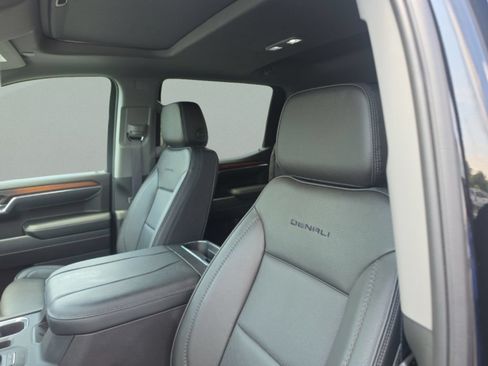 Used 2025 GMC Sierra 1500 Denali w/ Technology Package AWD/4WD image 25