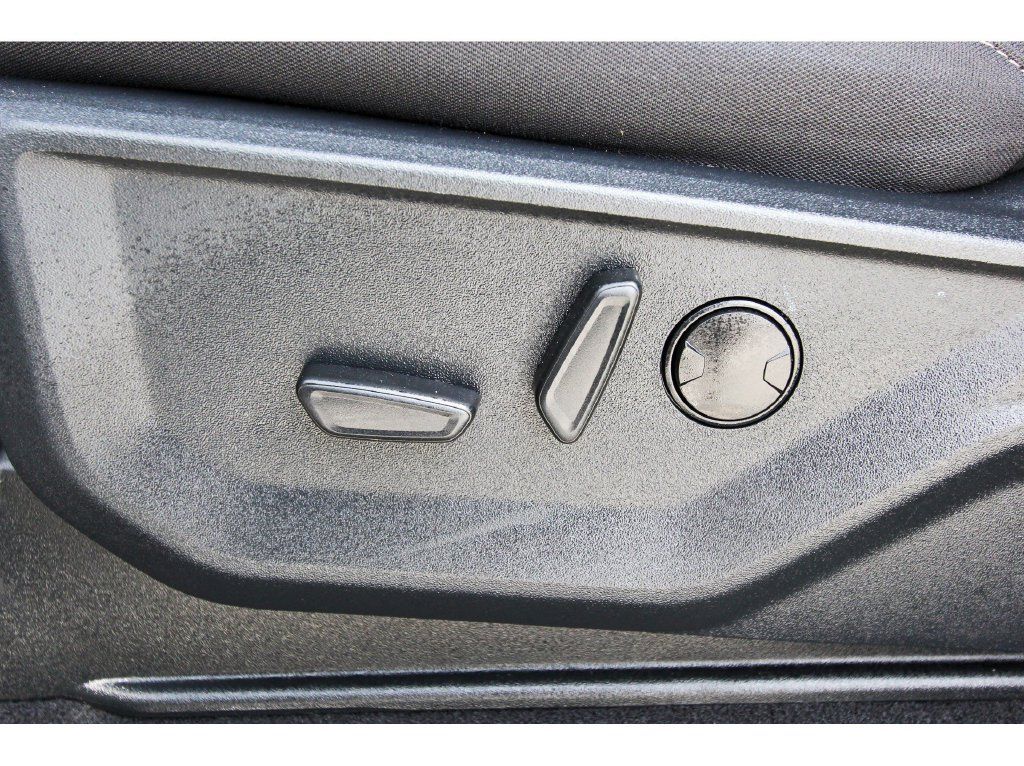 Used 2026 Ford F150 XLT w/ Equipment Group 302A MID AWD/4WD image 33