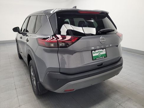 Used 2023 Nissan Rogue S FWD image 6