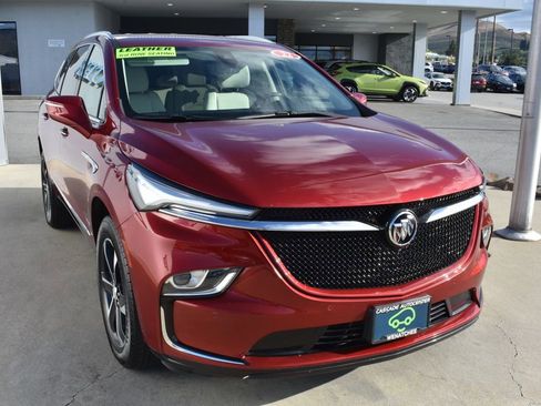 Certified 2022 Buick Enclave Essence w/ Sport Touring Edition image 9