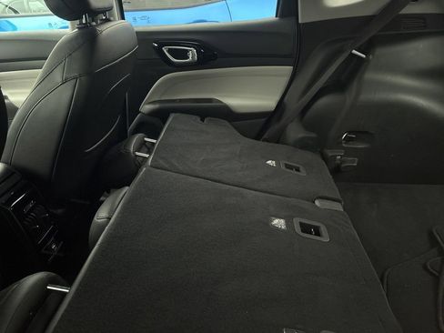 Certified 2022 Jeep Compass Limited image 18