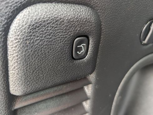 Used 2021 Jeep Grand Cherokee Limited AWD/4WD image 14