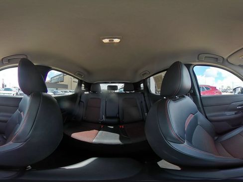 Used 2026 Nissan Kicks SR AWD/4WD image 40