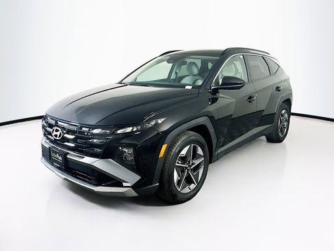 Used 2025 Hyundai Tucson SEL FWD image 3