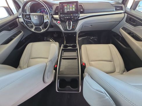 Used 2018 Honda Odyssey Touring image 21