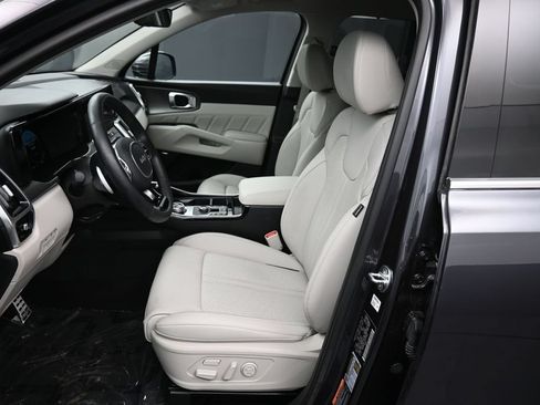 Certified 2023 Kia Sorento SX Prestige AWD/4WD image 19