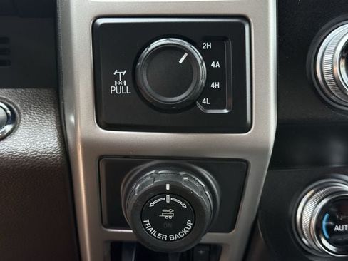 Used 2019 Ford F150 King Ranch w/ Equipment Group 601A Luxury AWD/4WD image 22