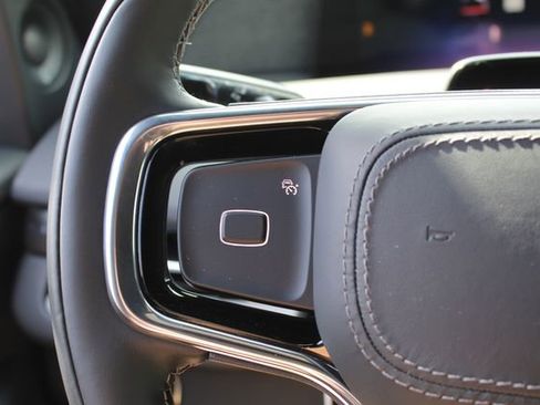 New 2026 Lincoln Navigator Reserve AWD/4WD image 16