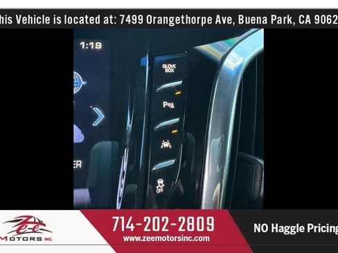 Used 2016 Cadillac Escalade ESV Premium image 31