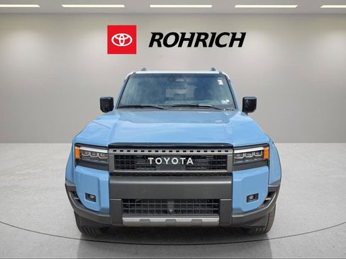 Used 2024 Toyota Land Cruiser image 2