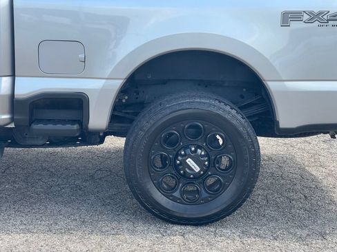 Used 2024 Ford F350 Lariat w/ Lariat Ultimate Package AWD/4WD image 36