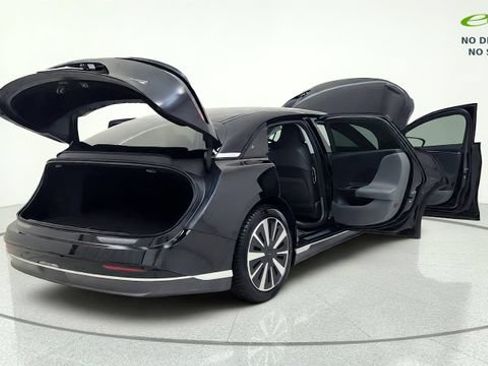 Used 2025 Lucid Air Pure RWD image 18