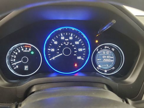 Used 2017 Honda HR-V LX image 10