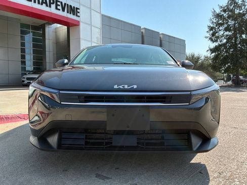 Used 2025 Kia K4 FWD image 3