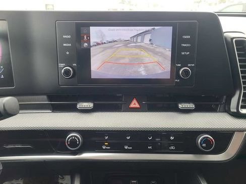 Used 2023 Kia Sportage LX image 27
