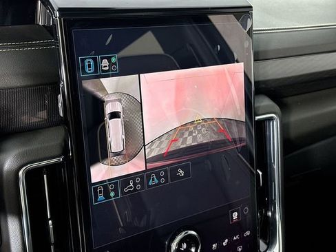 New 2026 GMC Yukon XL Elevation AWD/4WD image 15