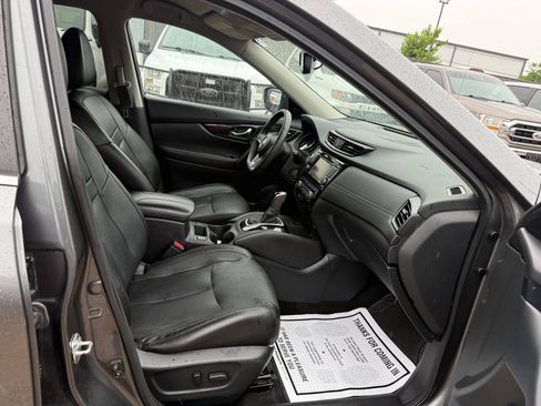Used 2019 Nissan Rogue SL FWD image 10