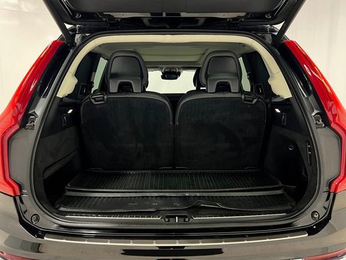 Used 2017 Volvo XC90 T8 Inscription w/ Vision Package AWD/4WD image 29
