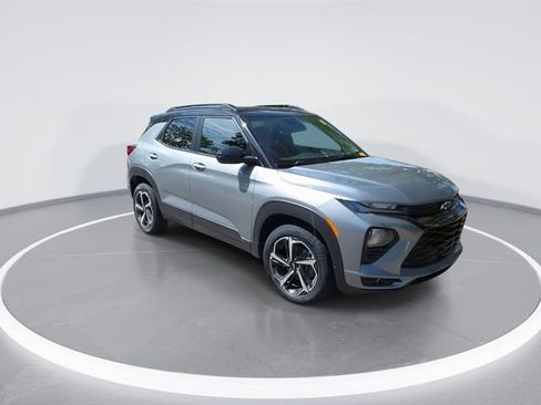 Used 2023 Chevrolet TrailBlazer RS w/ Convenience Package AWD/4WD image 9