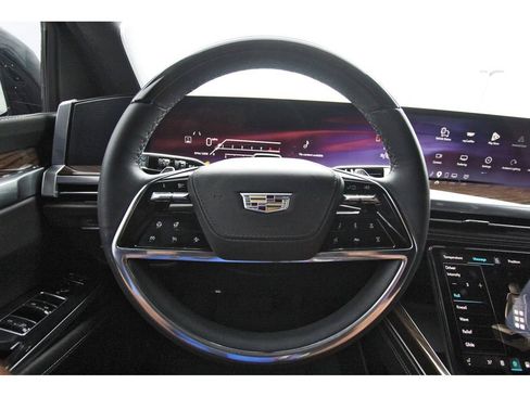 Used 2025 Cadillac Escalade Sport Platinum w/ LPO, ONYX Package AWD/4WD image 14