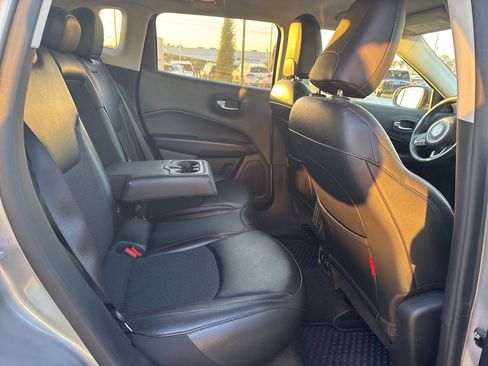 Used 2019 Jeep Compass Trailhawk image 17