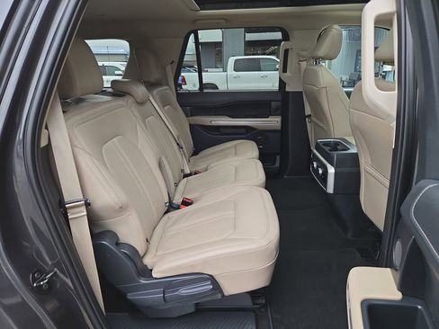Used 2024 Ford Expedition Max Limited image 17