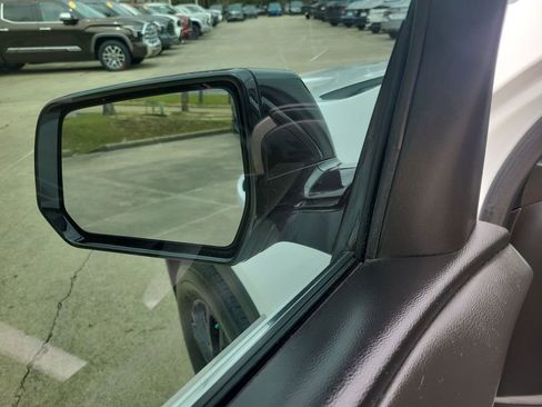 Used 2020 Chevrolet Traverse LS w/ LPO, Blackout Package image 12