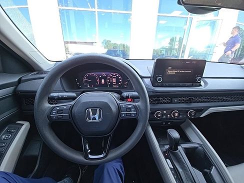 Used 2025 Honda Accord LX image 15