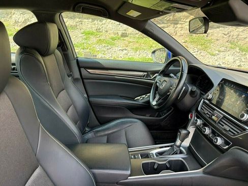 Used 2018 Honda Accord Sport image 33