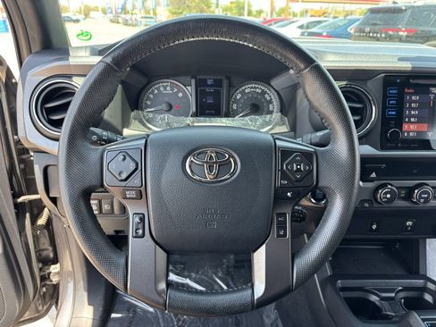Used 2019 Toyota Tacoma TRD Sport RWD image 24