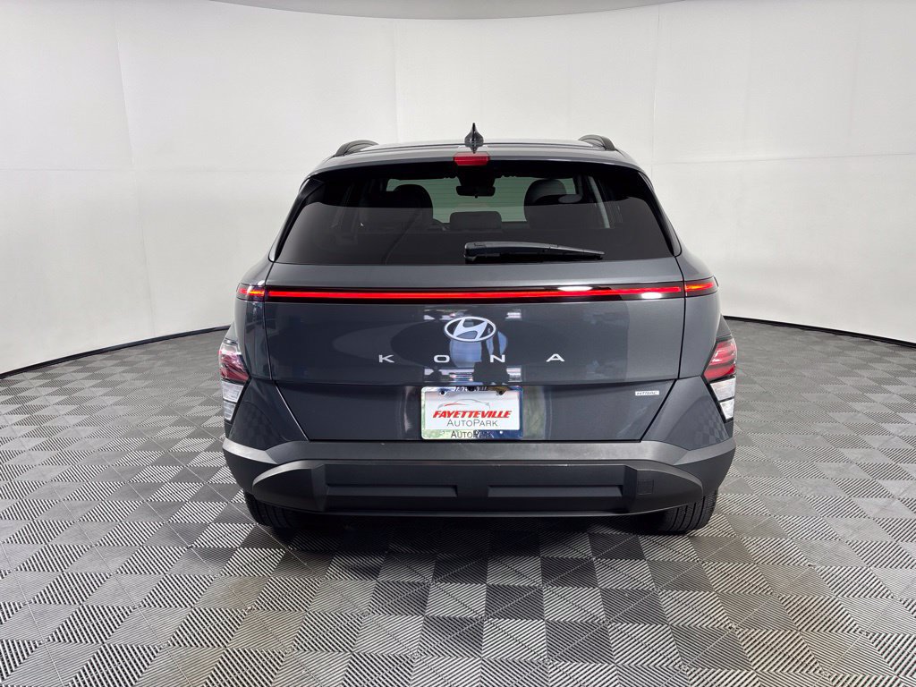 Used 2024 Hyundai Kona SEL AWD/4WD image 8