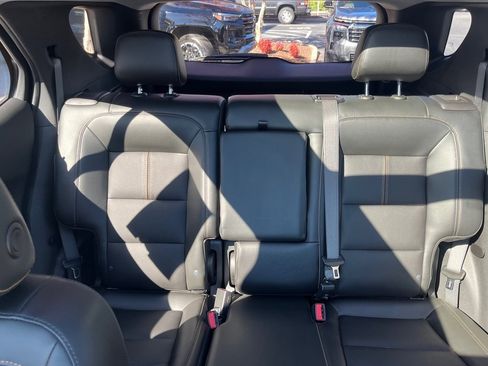 Used 2022 Chevrolet Equinox Premier image 18