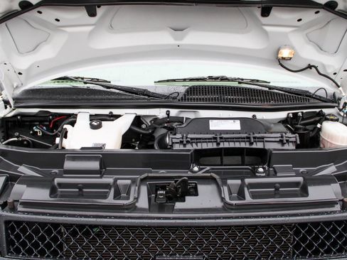 Used 2020 Chevrolet Express 3500 w/ Driver Convenience Package image 12