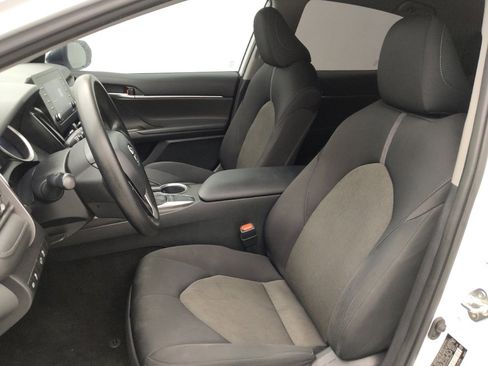 Used 2022 Toyota Camry LE FWD image 17