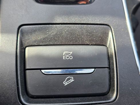 Used 2019 Ford Fusion SE FWD image 33