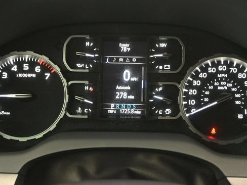 Used 2021 Toyota Tundra SR5 w/ SR5 Upgrade Package AWD/4WD image 13