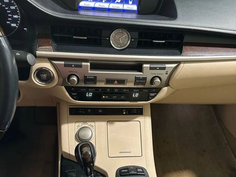 Used 2014 Lexus ES 350 image 29