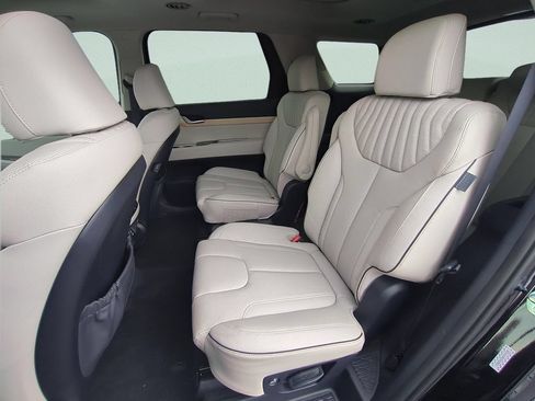 Used 2024 Hyundai Palisade Limited FWD image 10
