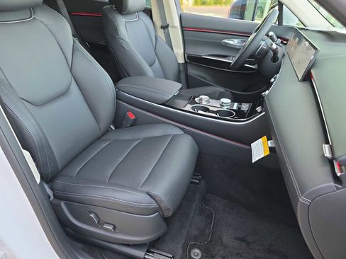 New 2026 Genesis GV70 2.5T image 25