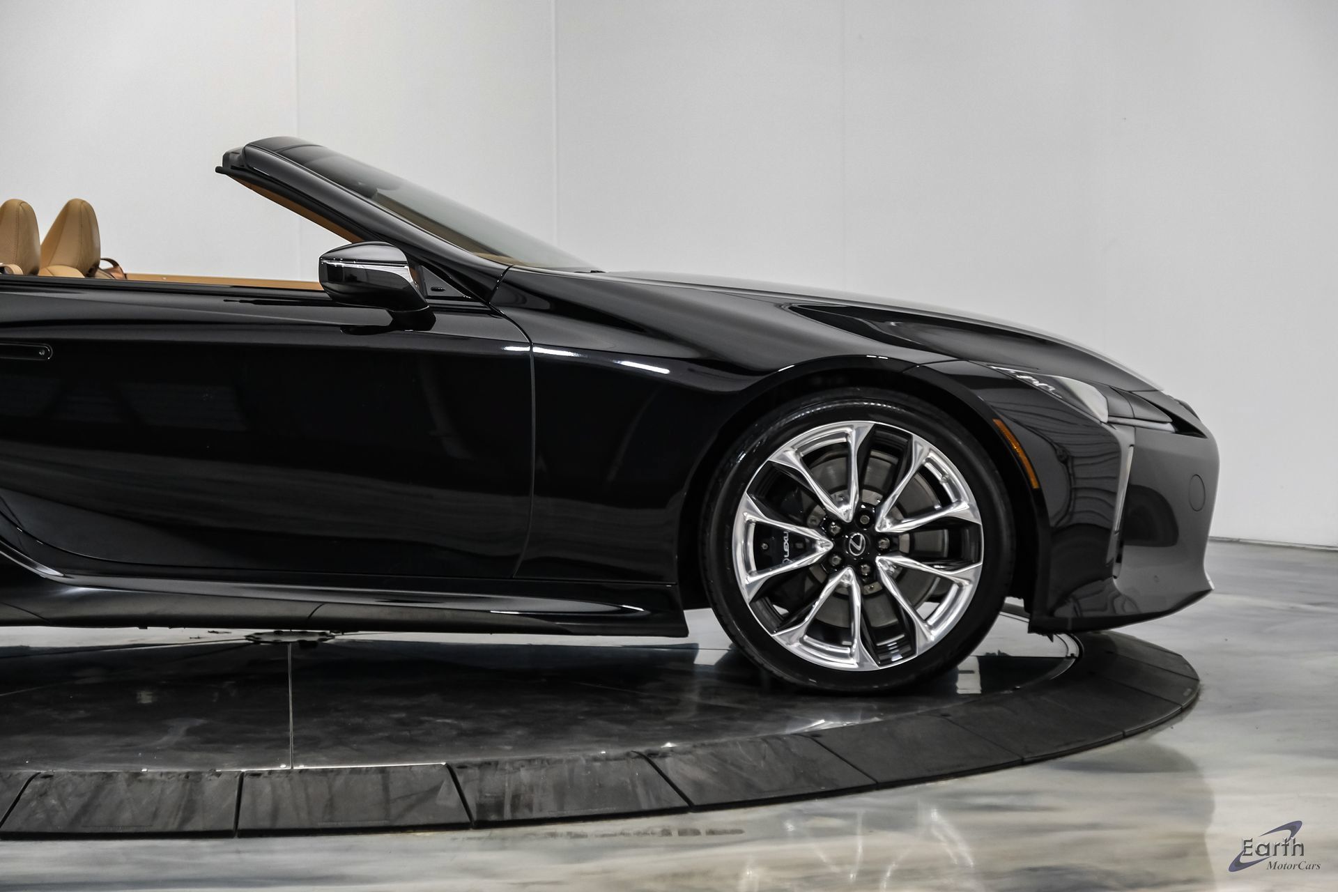 Used 2021 Lexus LC 500 Convertible w/ Touring Package RWD image 28