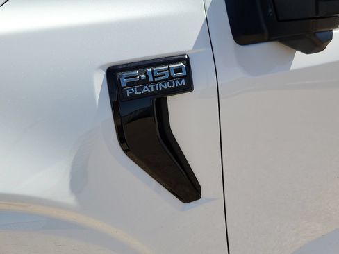 Used 2025 Ford F150 Platinum w/ FX4 Off-Road Package AWD/4WD image 7