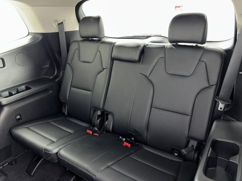 Used 2024 Kia Telluride EX w/ EX Captain's Chair Package image 35