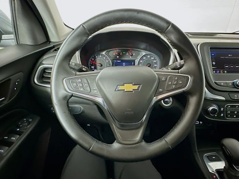 Used 2024 Chevrolet Equinox LT image 11