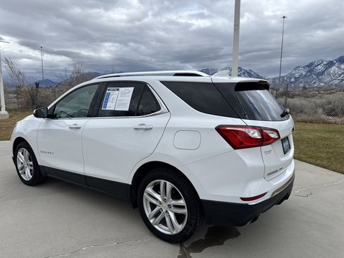 Used 2020 Chevrolet Equinox Premier image 3